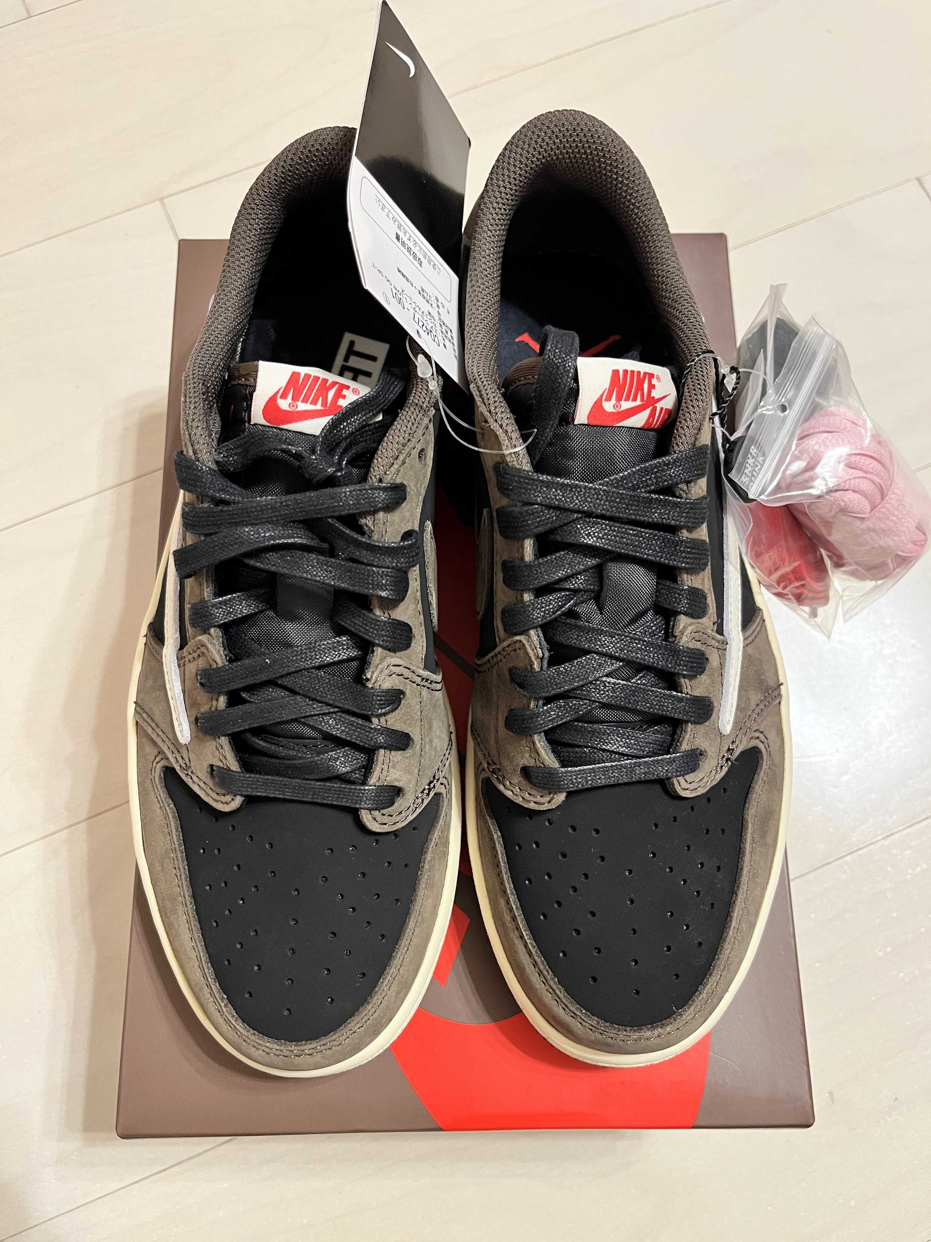 Travis Scott × Nike Air Jordan 1 Low OG SP-T "Black/Dark Mocha"