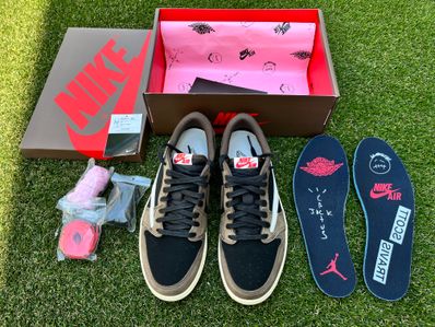 Travis Scott × Nike Air Jordan 1 Low OG SP-T "Black/Dark Mocha"