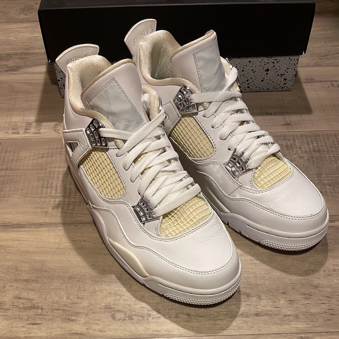 NIKE AIR JORDAN 4 RETRO "SILVER ANNIVERSARY"