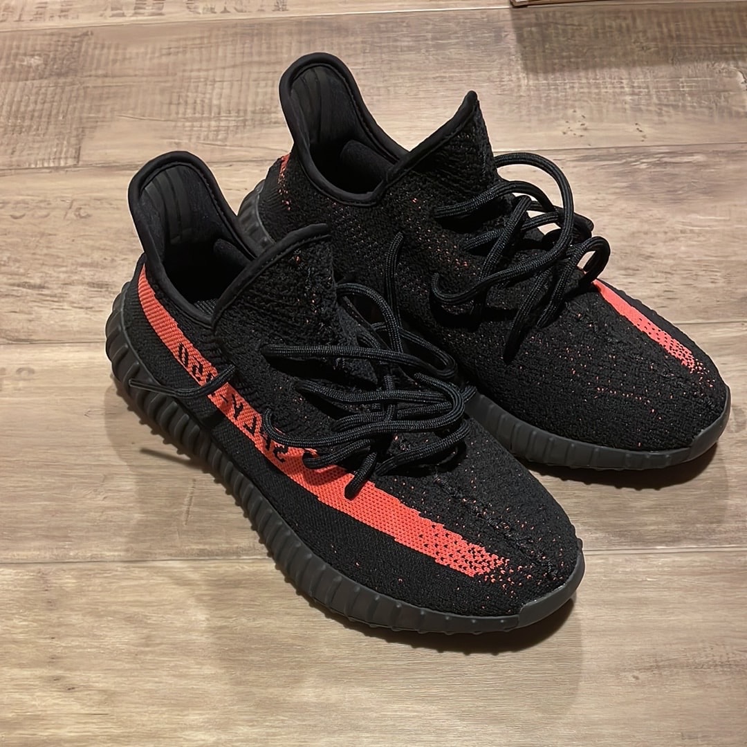 adidas YEEZY Boost 350 V2 "Core Black/Red"