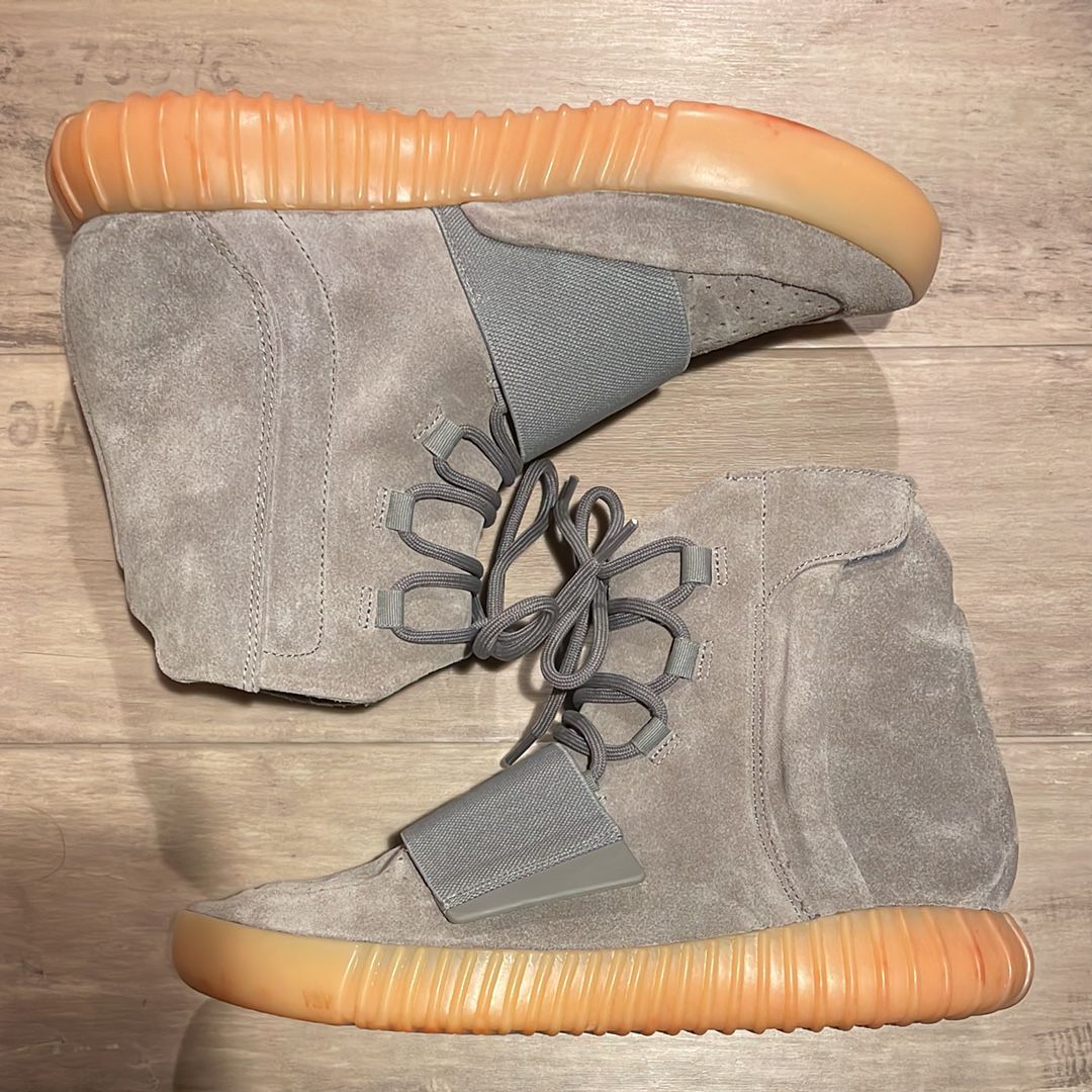 adidas Yeezy Boost 750 "Light Grey Glow In The Dark"