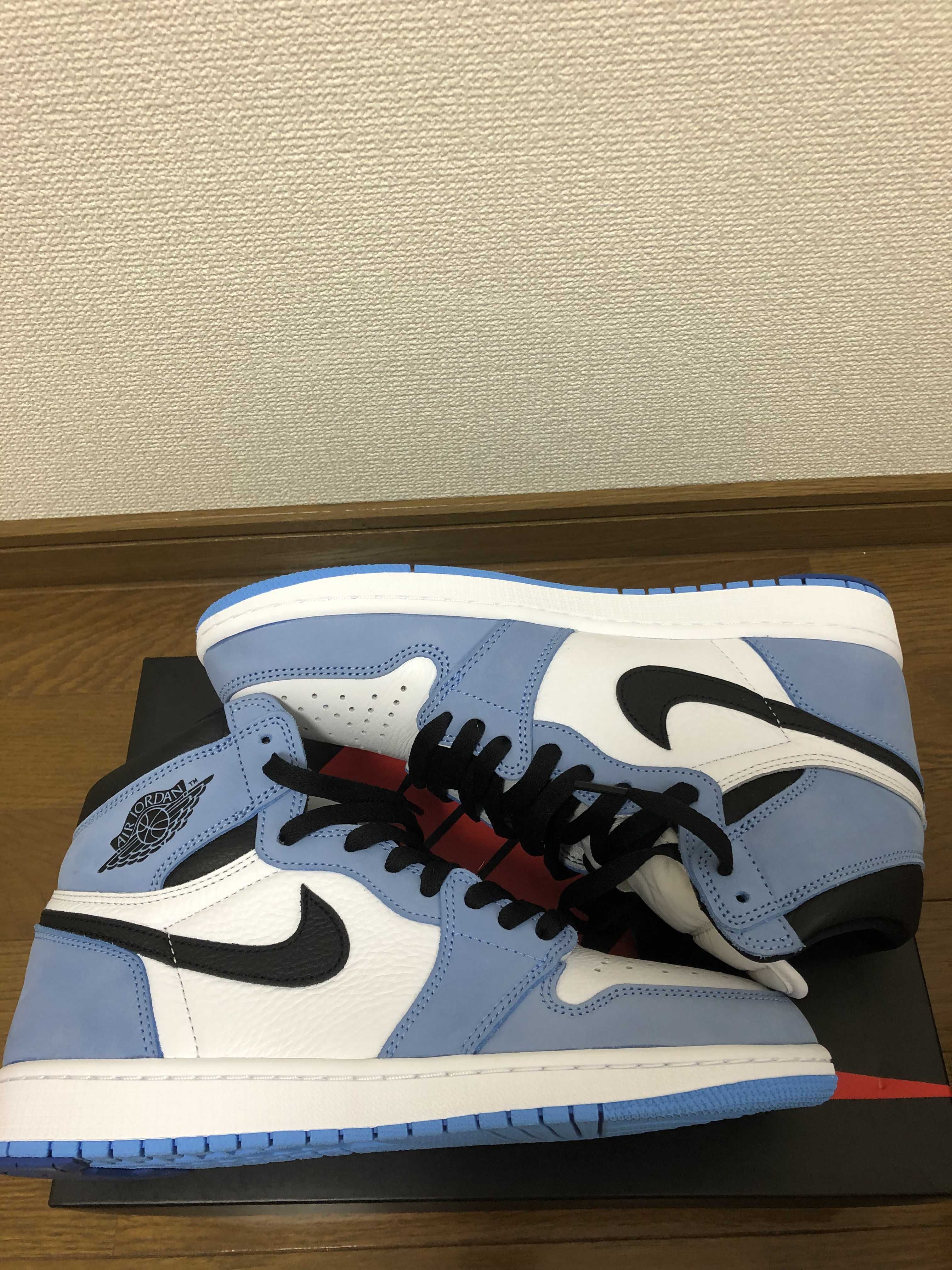Nike Air Jordan 1 High OG "University Blue"