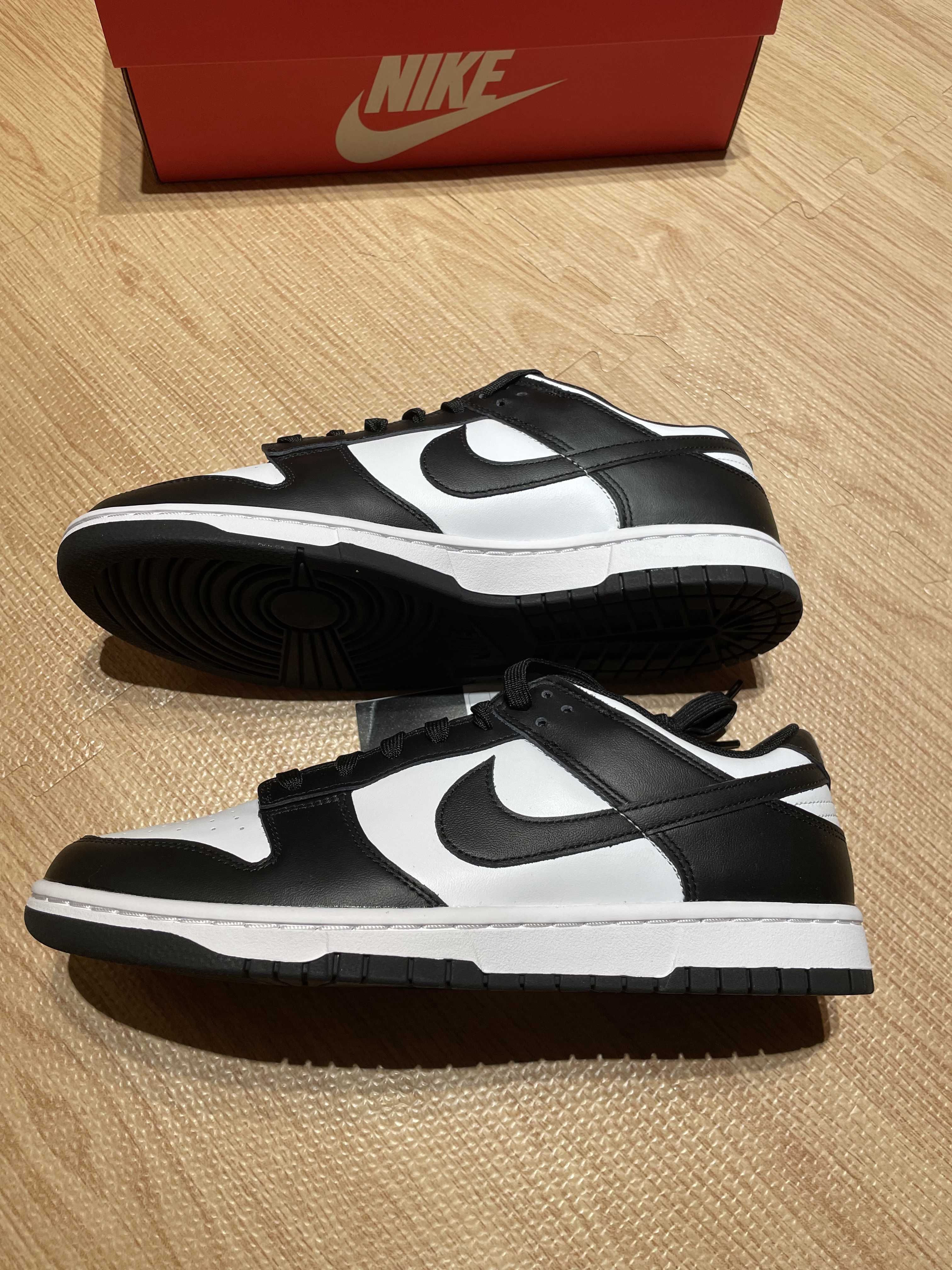 Nike Dunk Low Retro "Panda/White/Black"