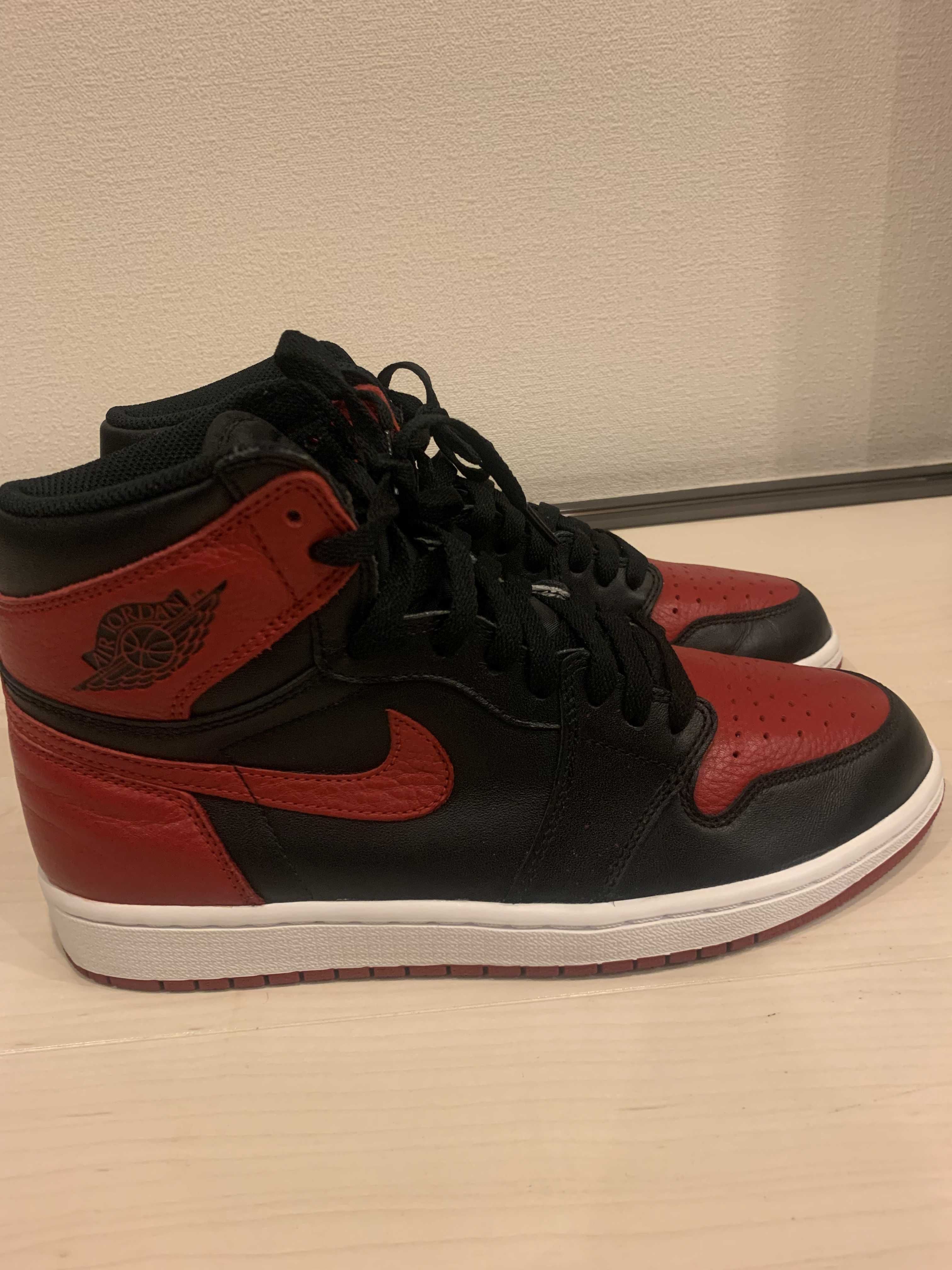 Nike Air Jordan 1 Retro High OG "Bred/Banned" (2016)