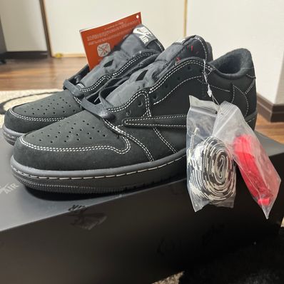 Travis Scott × Nike Air Jordan 1 Low OG SP "Black Phantom"