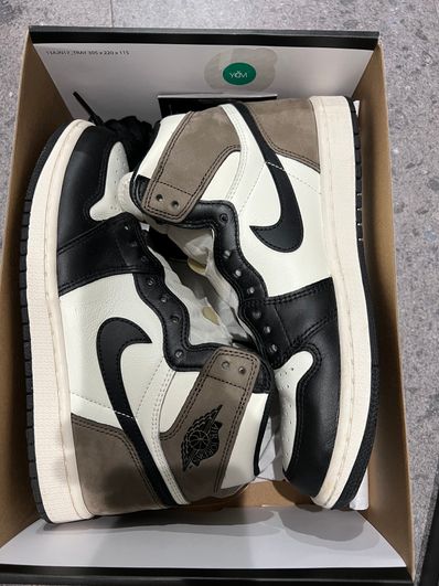 Nike Air Jordan 1 High OG "Sail/Dark Mocha/Black"