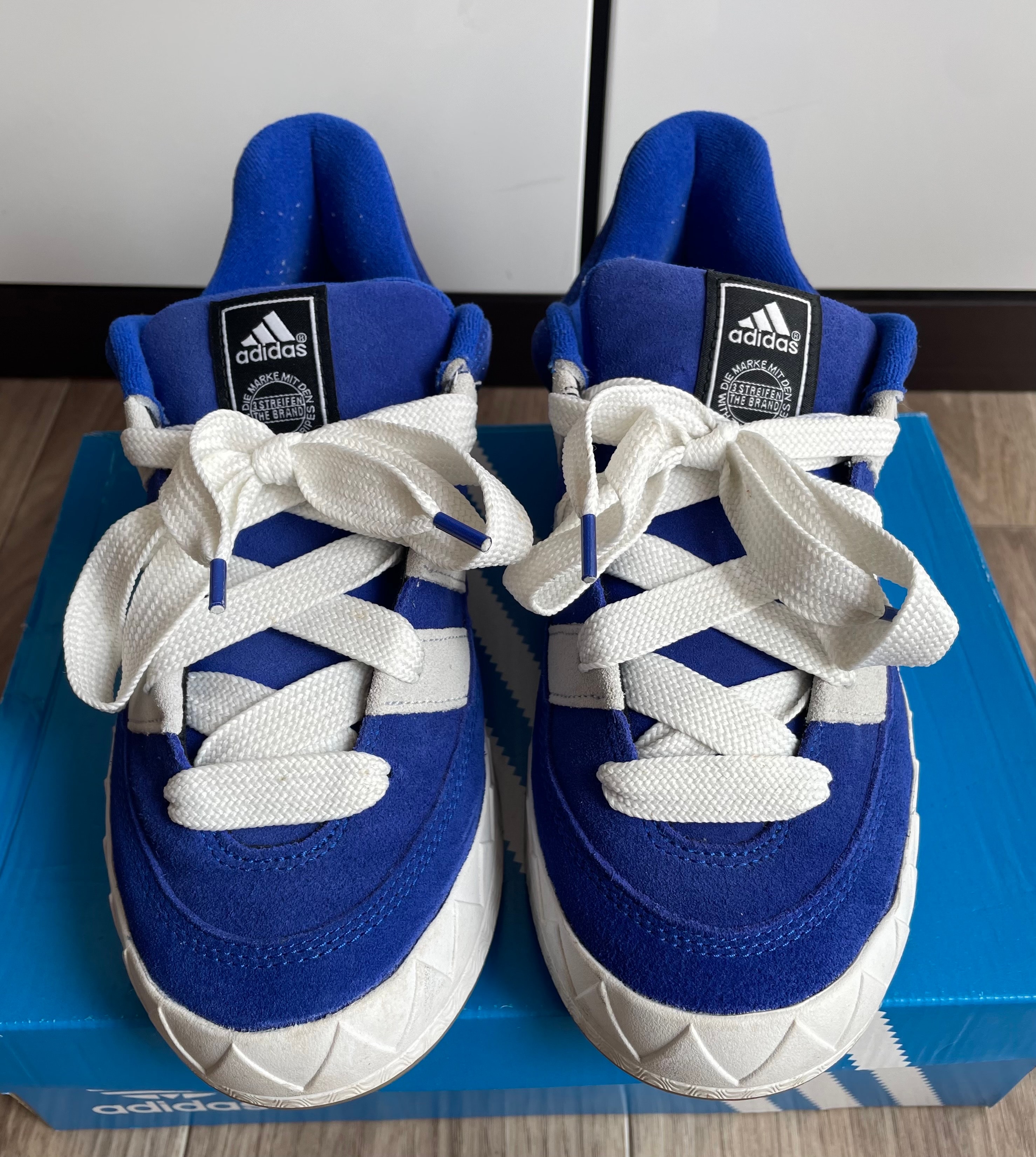 アディダス アディマティック "アトモス ブルー"