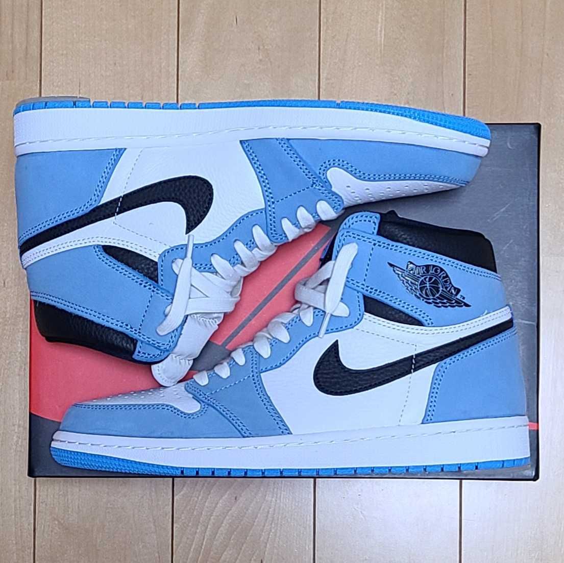 Nike Air Jordan 1 High OG "University Blue"