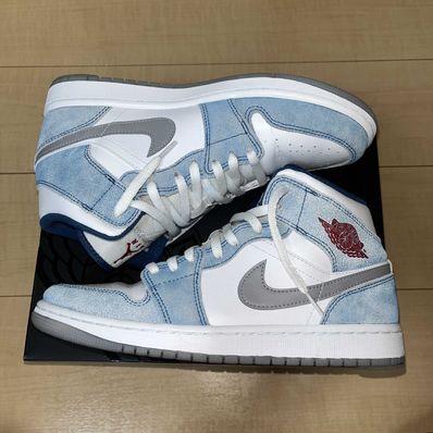 Nike Air Jordan 1 Mid SE "White/Hyper Royal/Red"