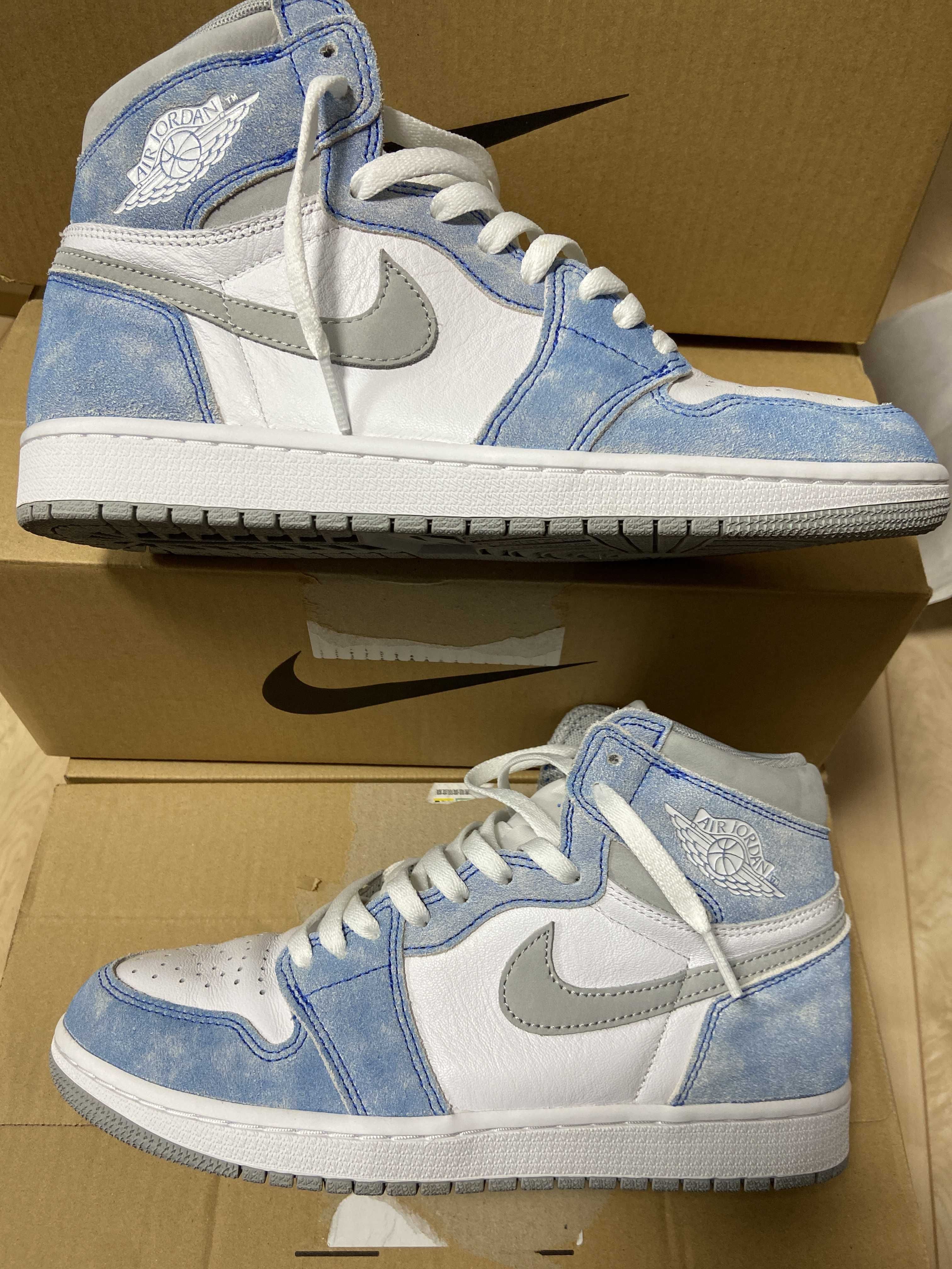 Nike Air Jordan 1 High OG "Hyper Royal"