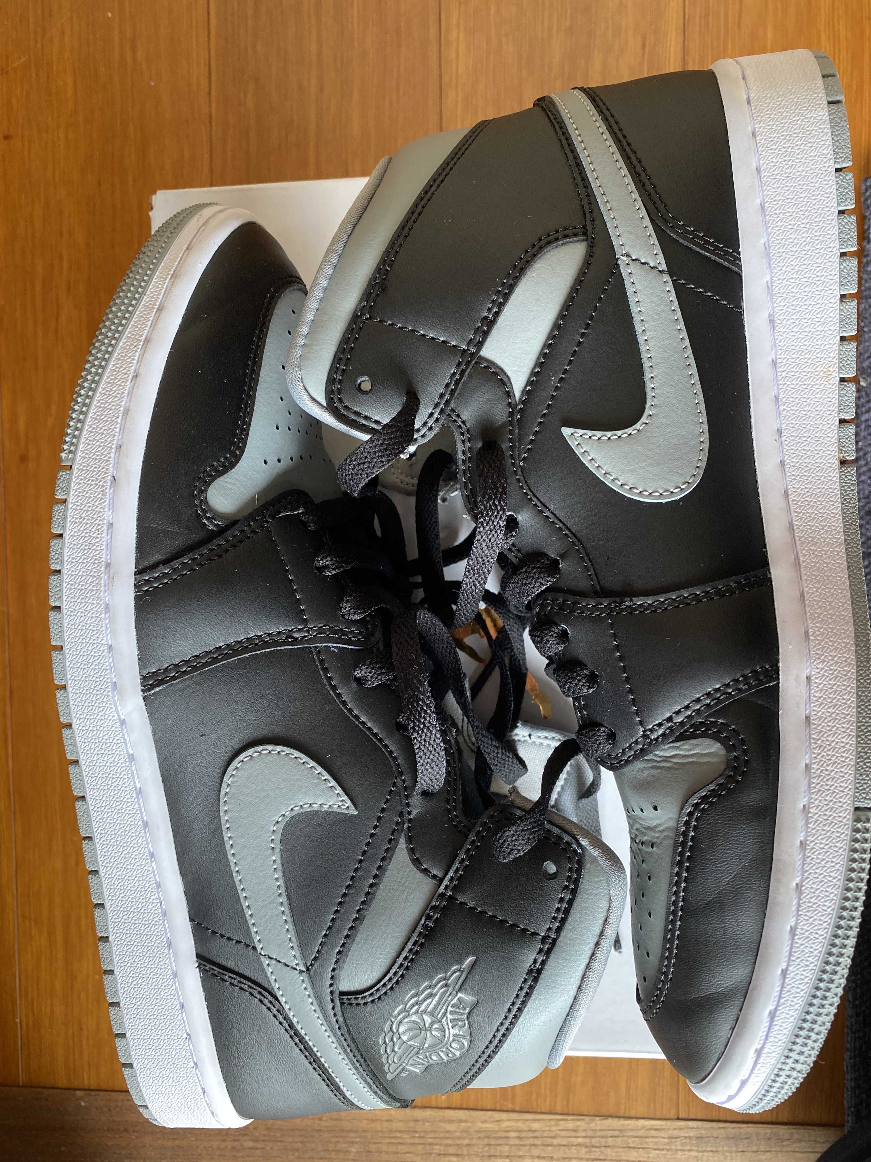 Nike Women's Air Jordan 1 Mid "Shadow"