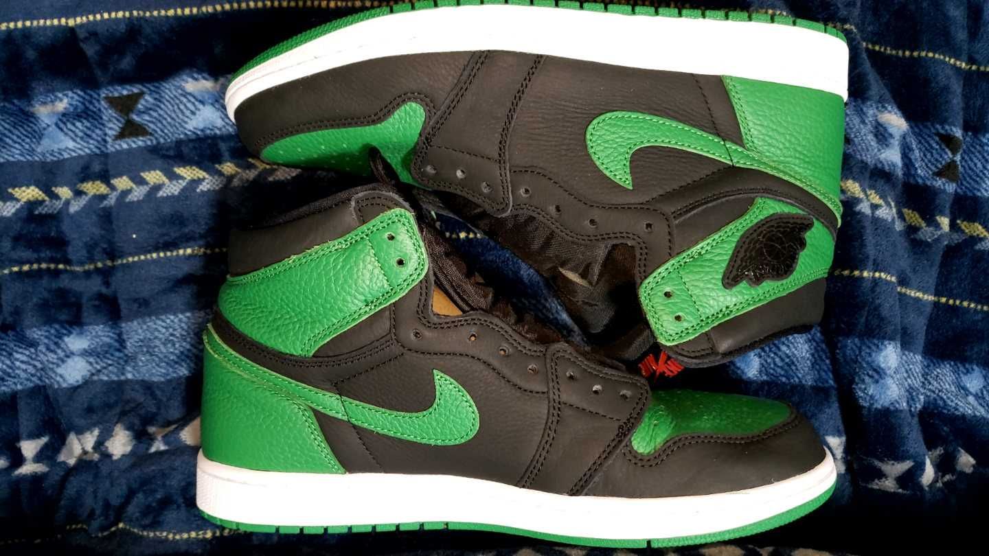 Nike Air Jordan 1 Retro High OG "Black/Pine Green" (2020)      