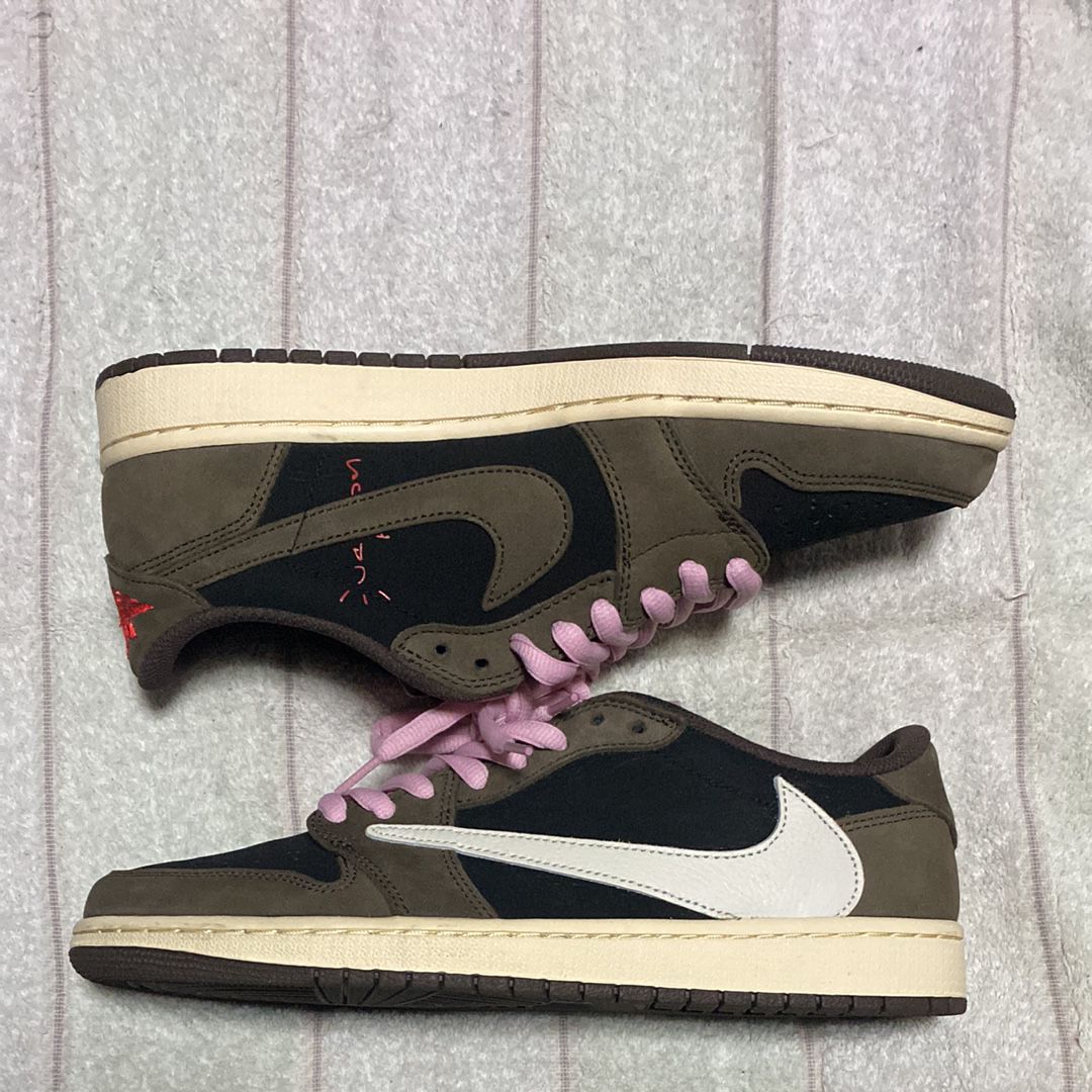 Travis Scott × Nike Air Jordan 1 Low OG SP-T "Black/Dark Mocha"