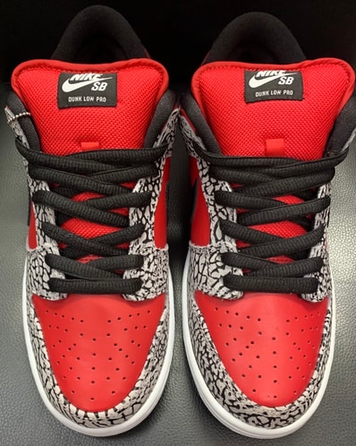 Supreme × Nike SB Dunk Low "Red Cement"(2012)