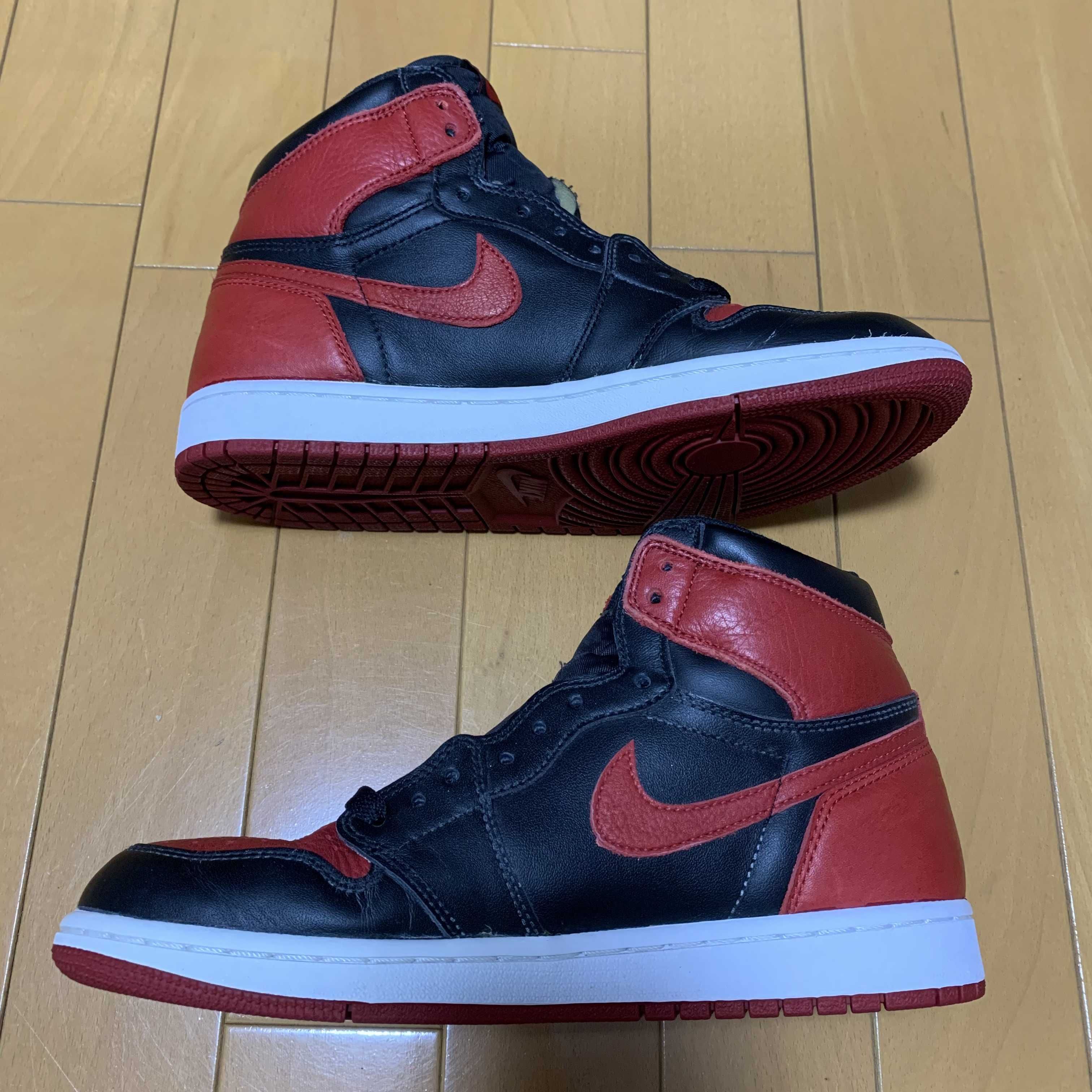 Nike Air Jordan 1 Retro High OG "Bred/Banned" (2016)