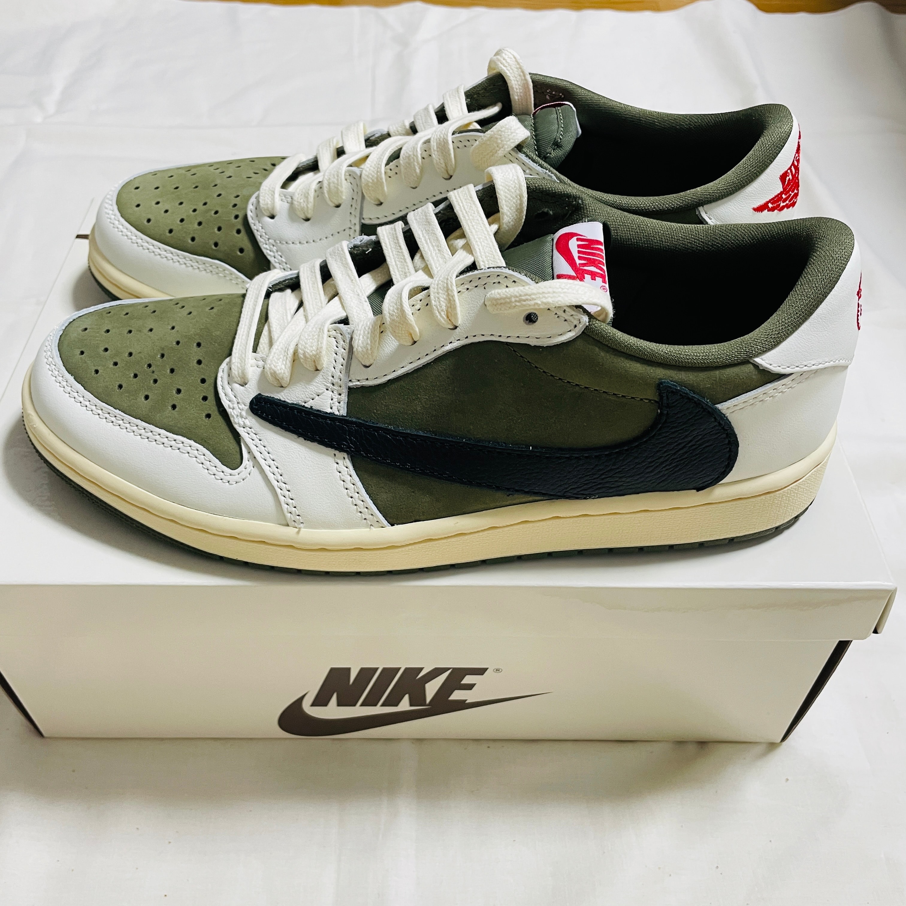 Travis Scott × Nike Air Jordan 1 Low OG SP "Reverse Olive"