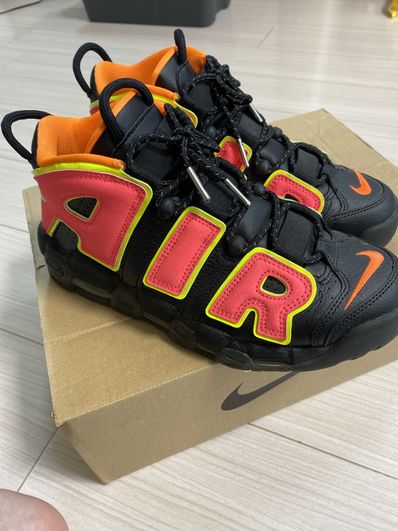 NIKE Women's AIR MORE UPTEMPO "HOT PUNCH"