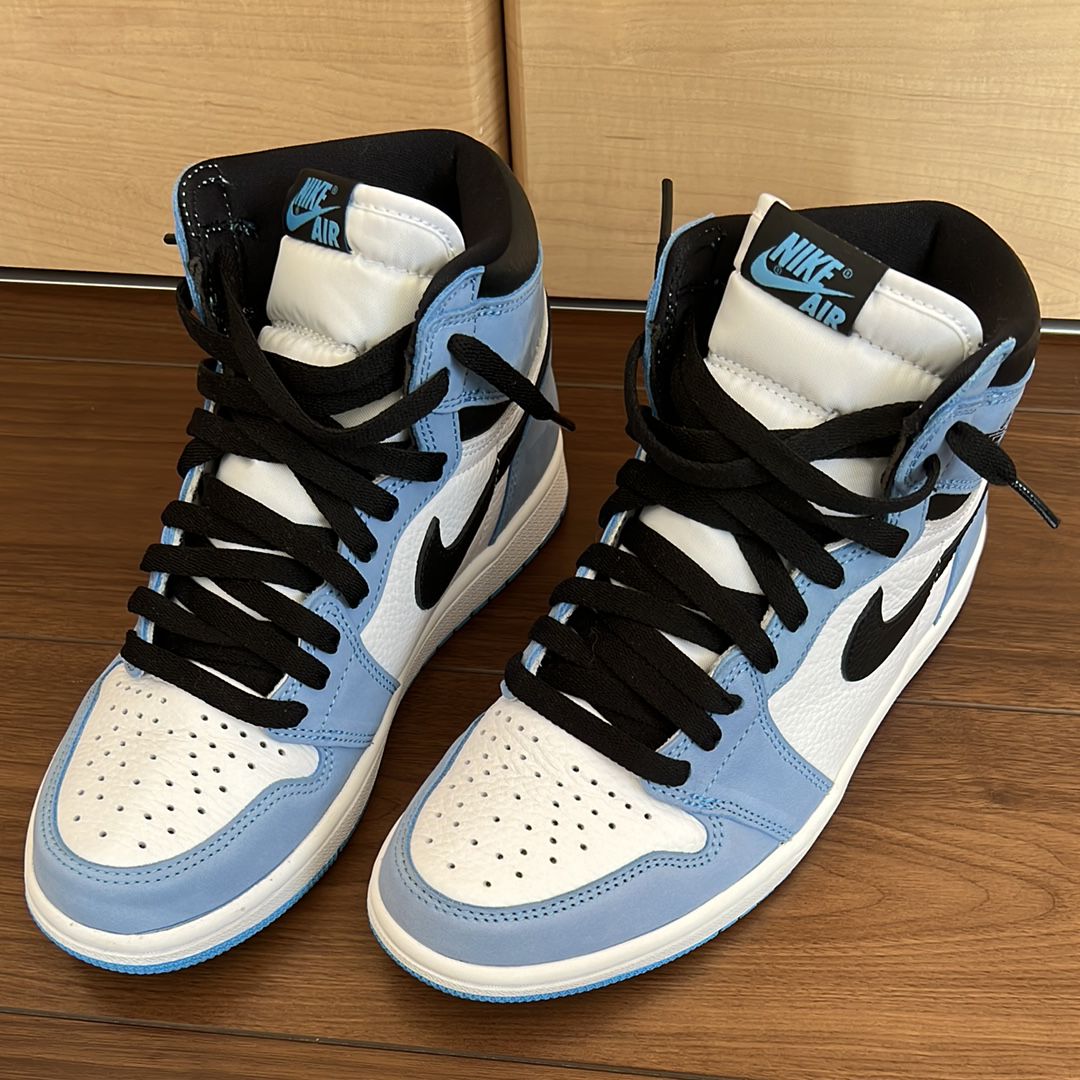 Nike Air Jordan 1 High OG "University Blue"