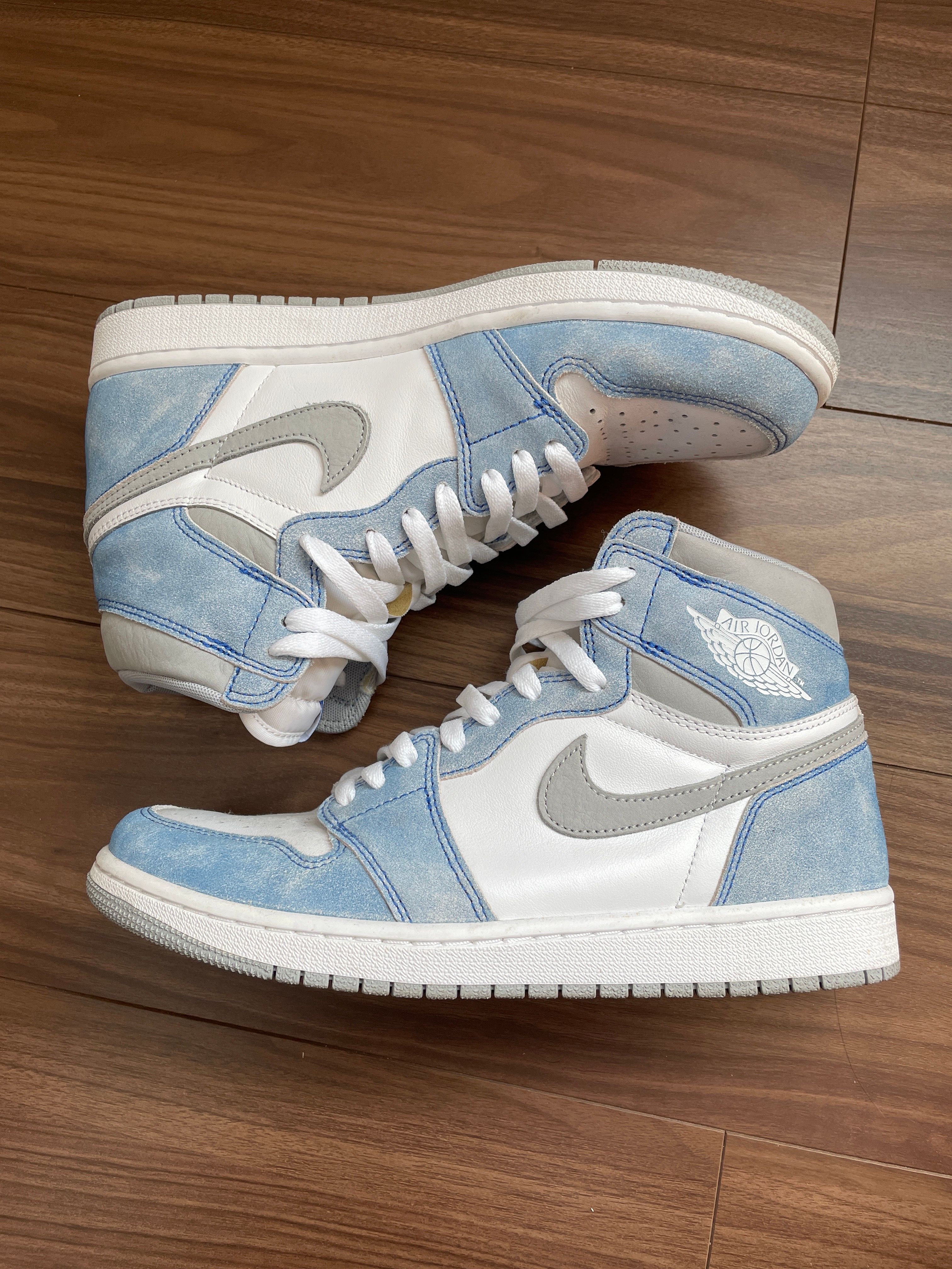 Nike Air Jordan 1 High OG "Hyper Royal"