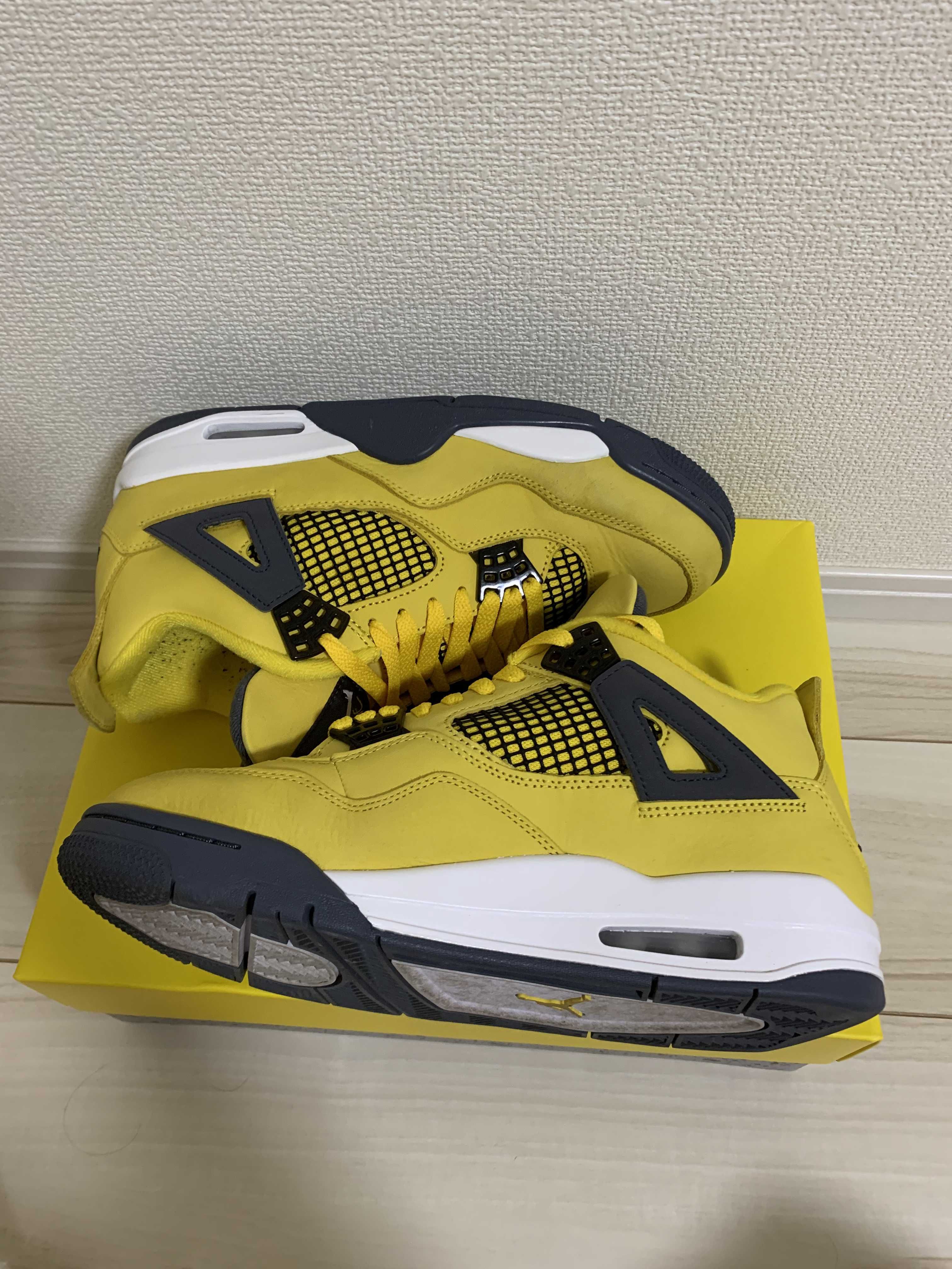 Nike Air Jordan 4 "Tour Yellow"