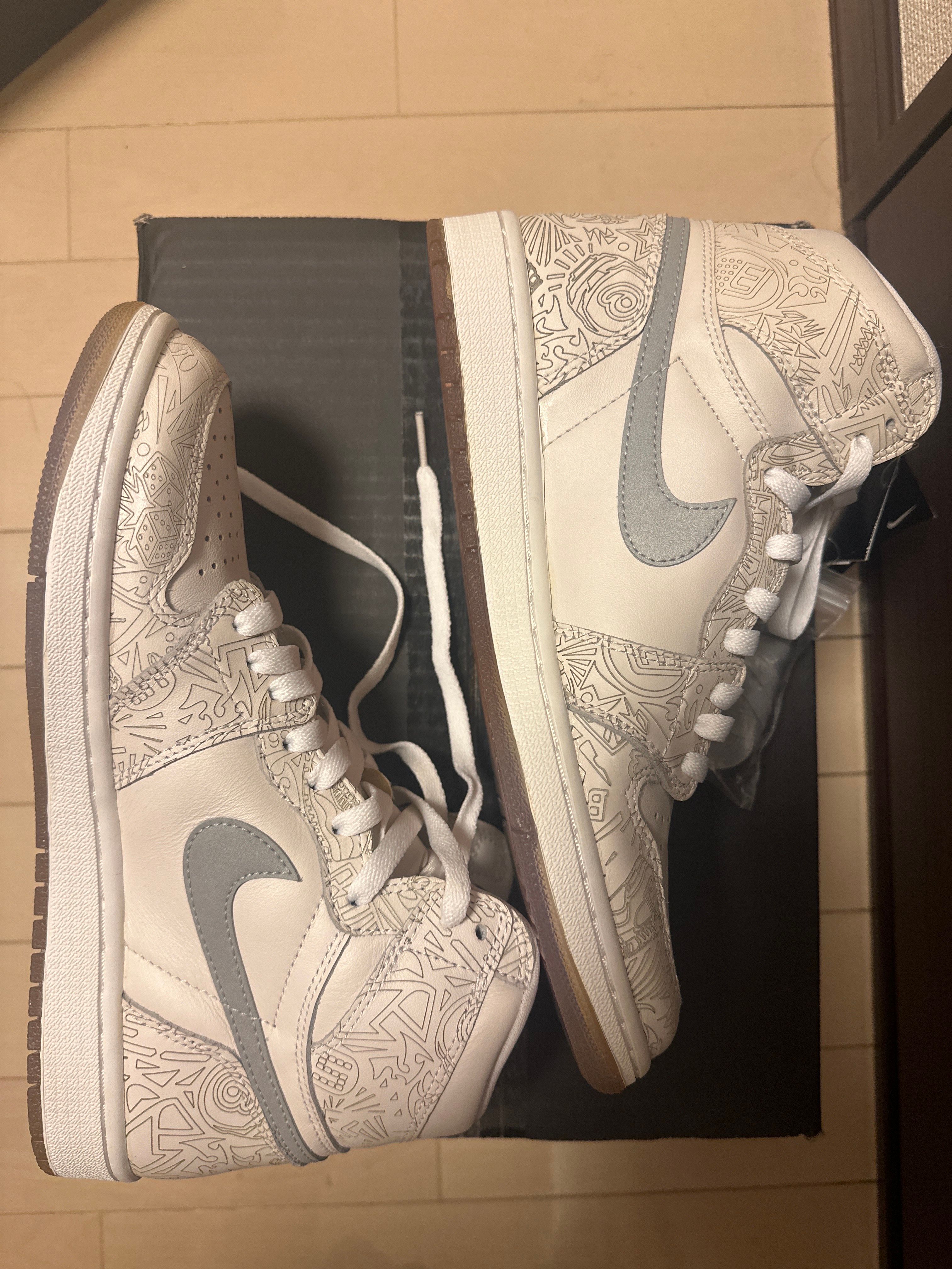 Nike Air Jordan 1 Retro High 30th Anniversary Laser 中古一覧 
