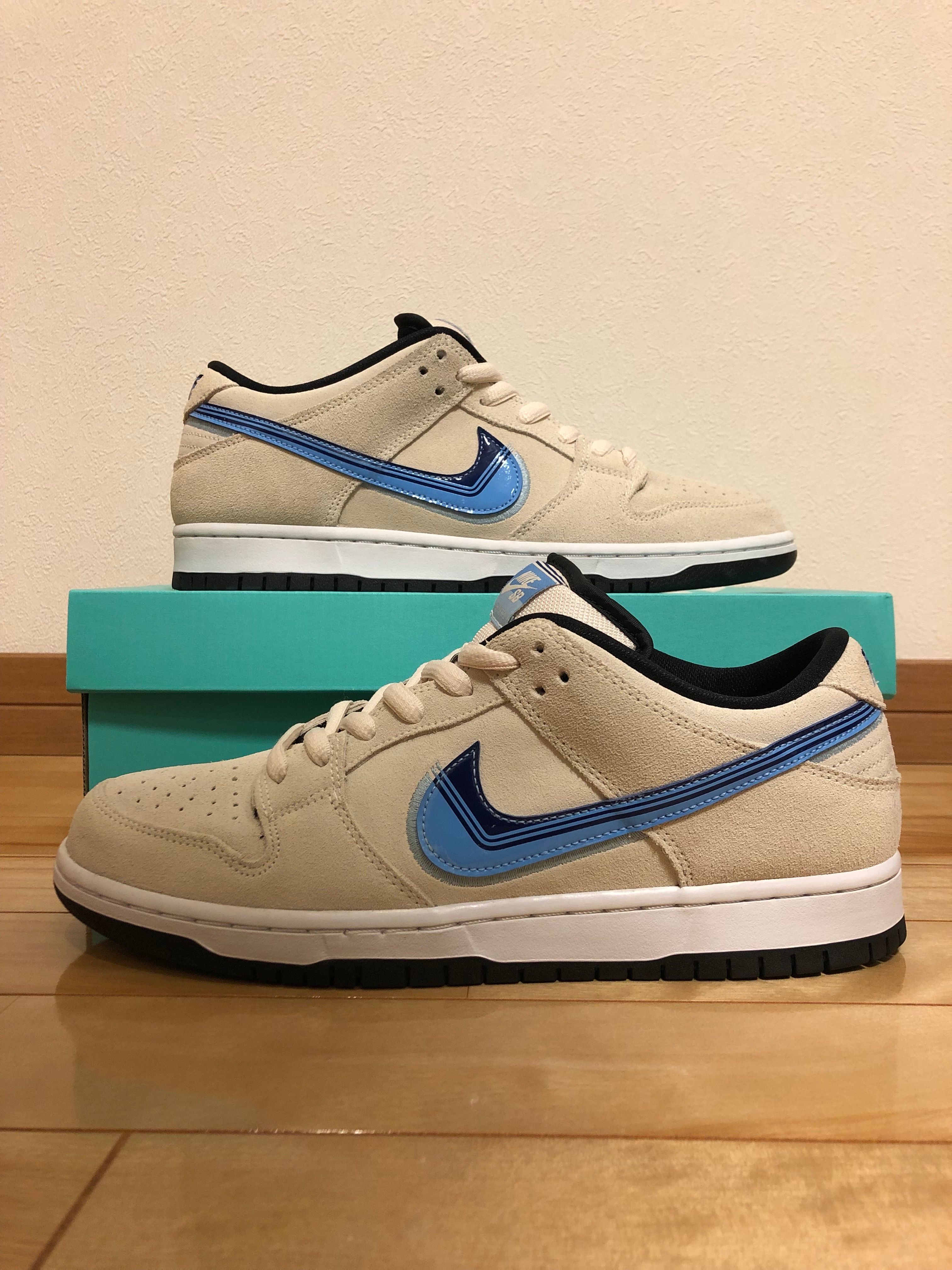 Nike SB Dunk Low "Light Cream"