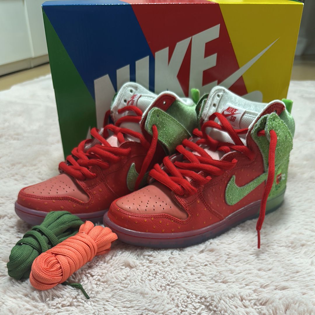 NIKE SB Dunk High ストロベリーコフ レッド/グリーン 楽天市場】NIKE