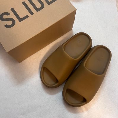 adidas YEEZY Slide "Ochre"