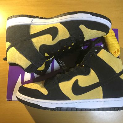 NIKE SB DUNK HIGH "MAIZE AND BLACK"