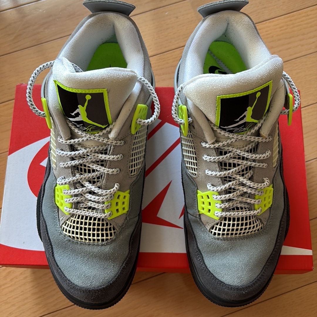 Nike Air Jordan 4 Retro LE "Neon"