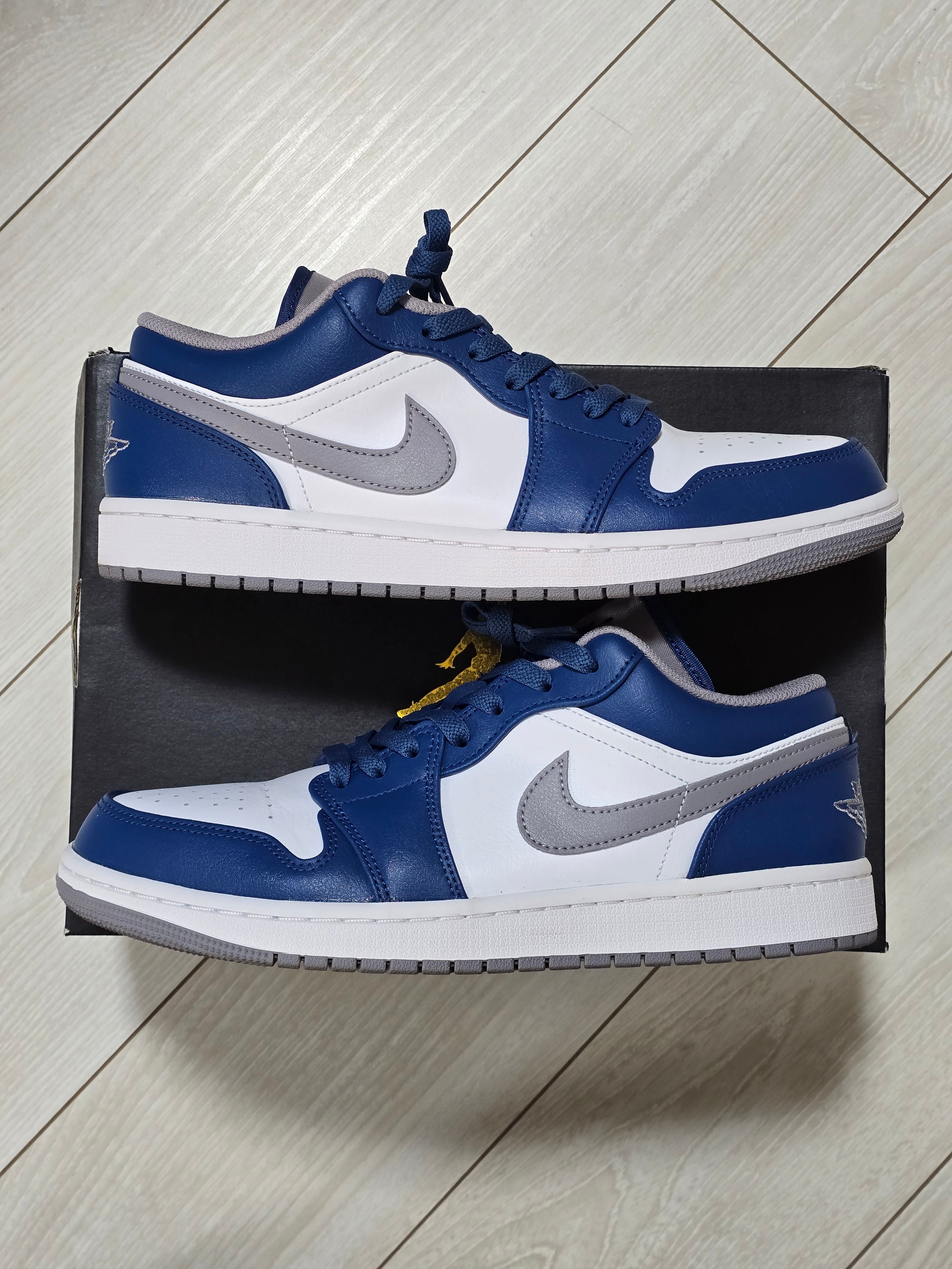 Nike Air Jordan 1 Low "True Blue"