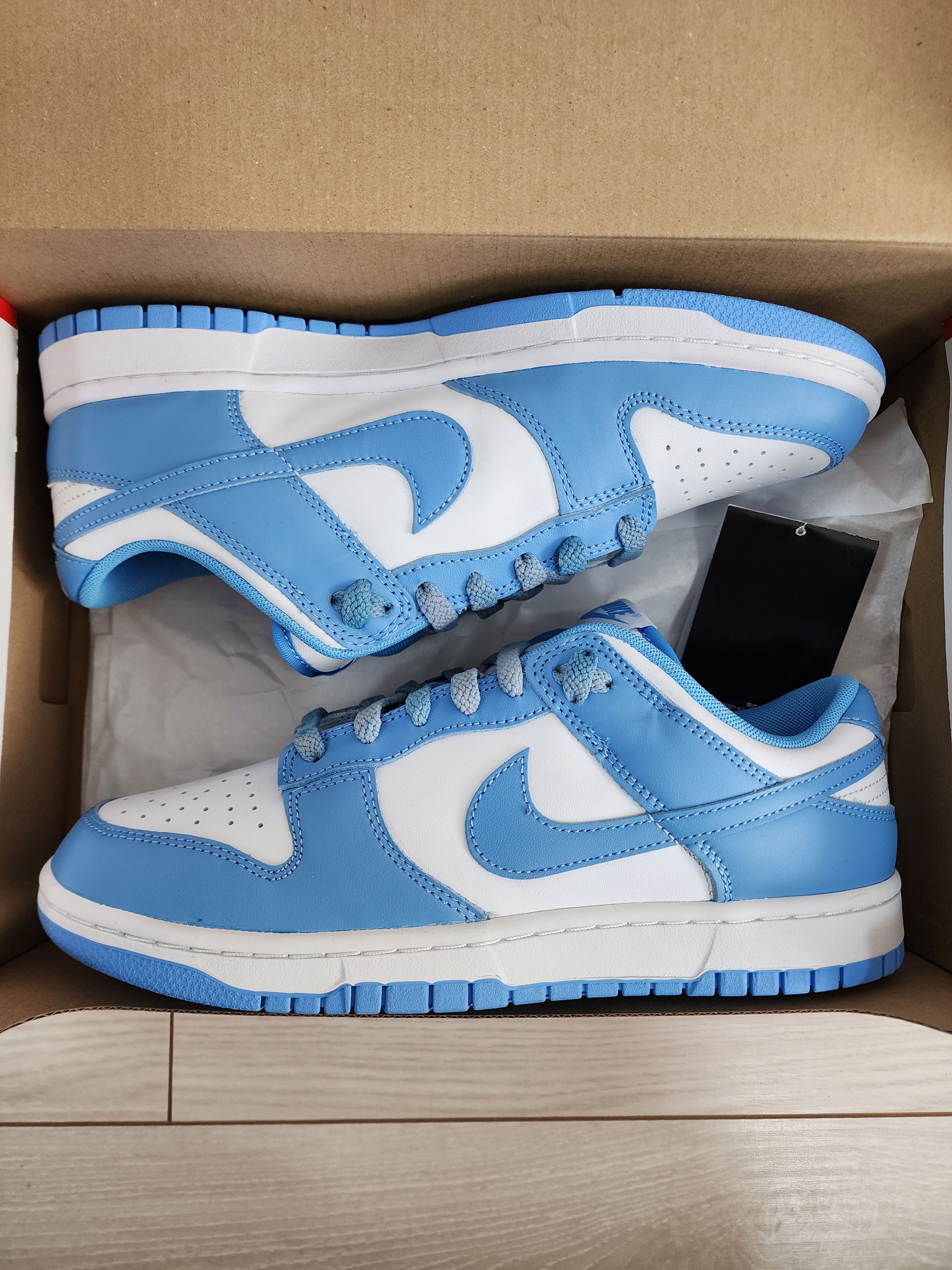 Nike Dunk Low "University Blue"