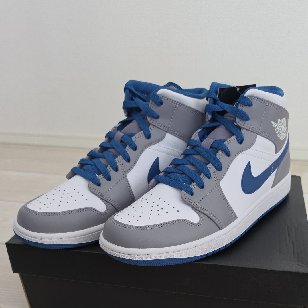 Nike Air Jordan 1 Mid "True Blue"