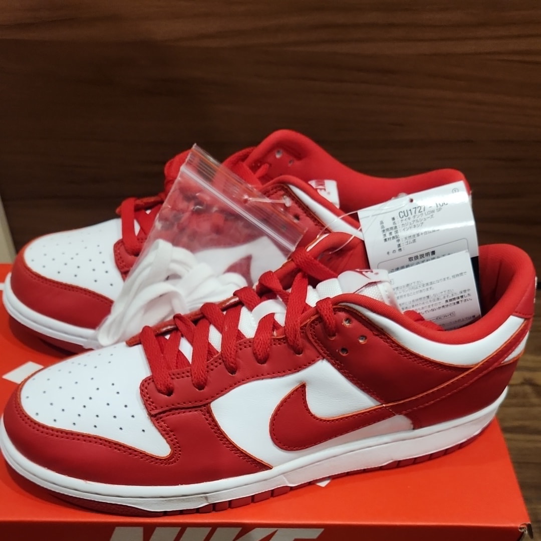 Nike Dunk Low SP "White and University Red"