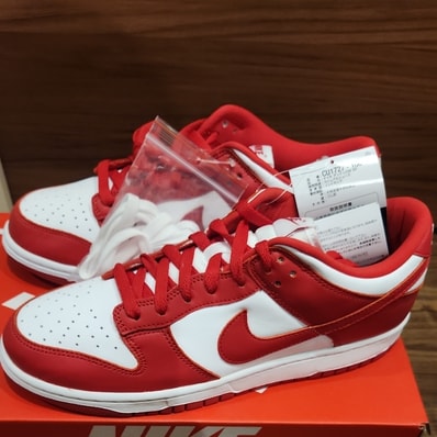 Nike Dunk Low SP "White and University Red"