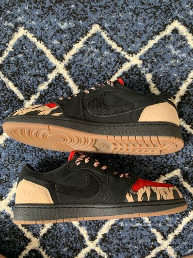 Sole Fly × Nike Air Jordan 1 Low "Black and Sport Red"