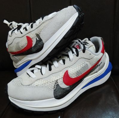 sacai × Nike Vapor Waffle "Royal Fuchsia"