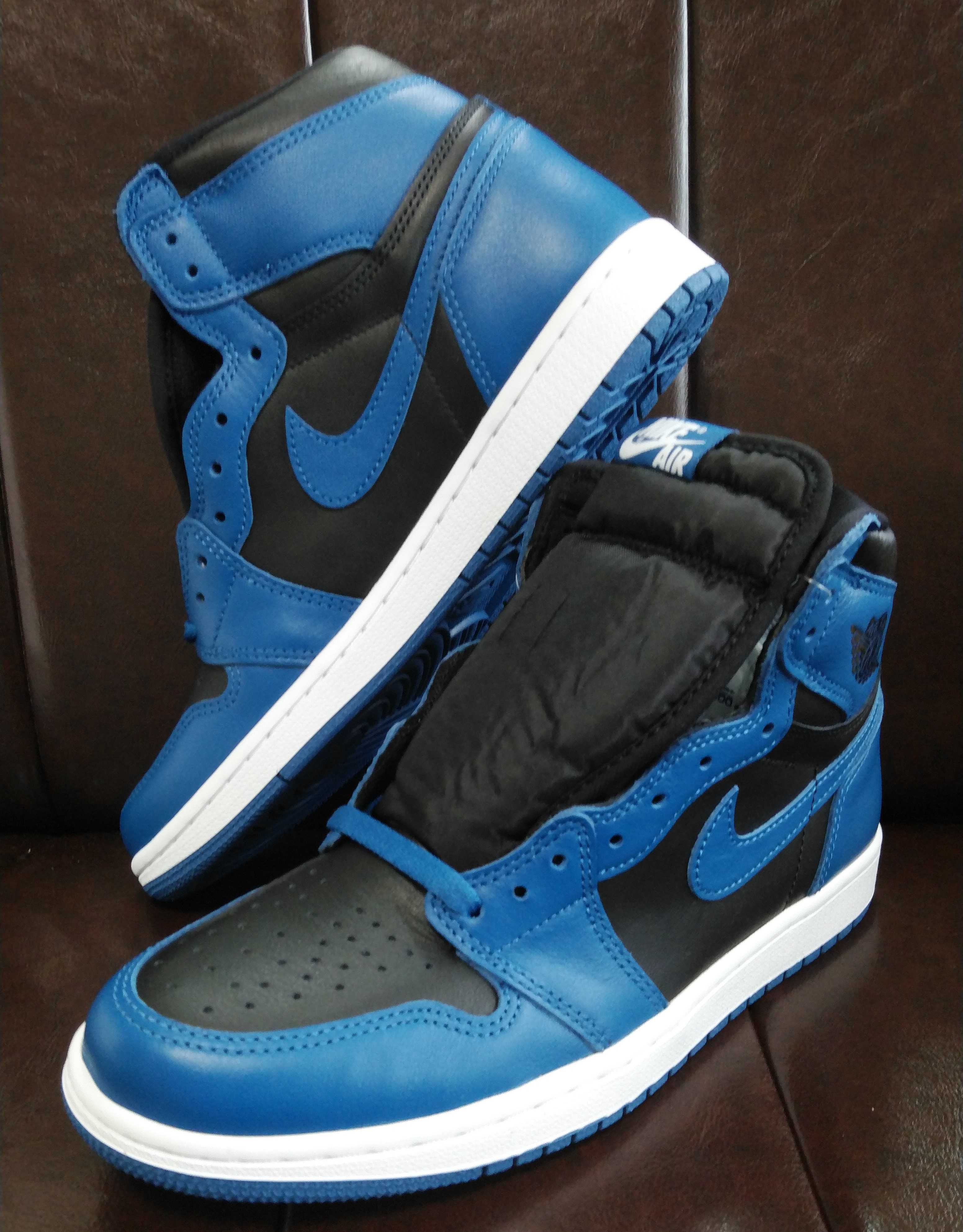 Nike Air Jordan 1 Retro High OG "Dark Marina Blue"