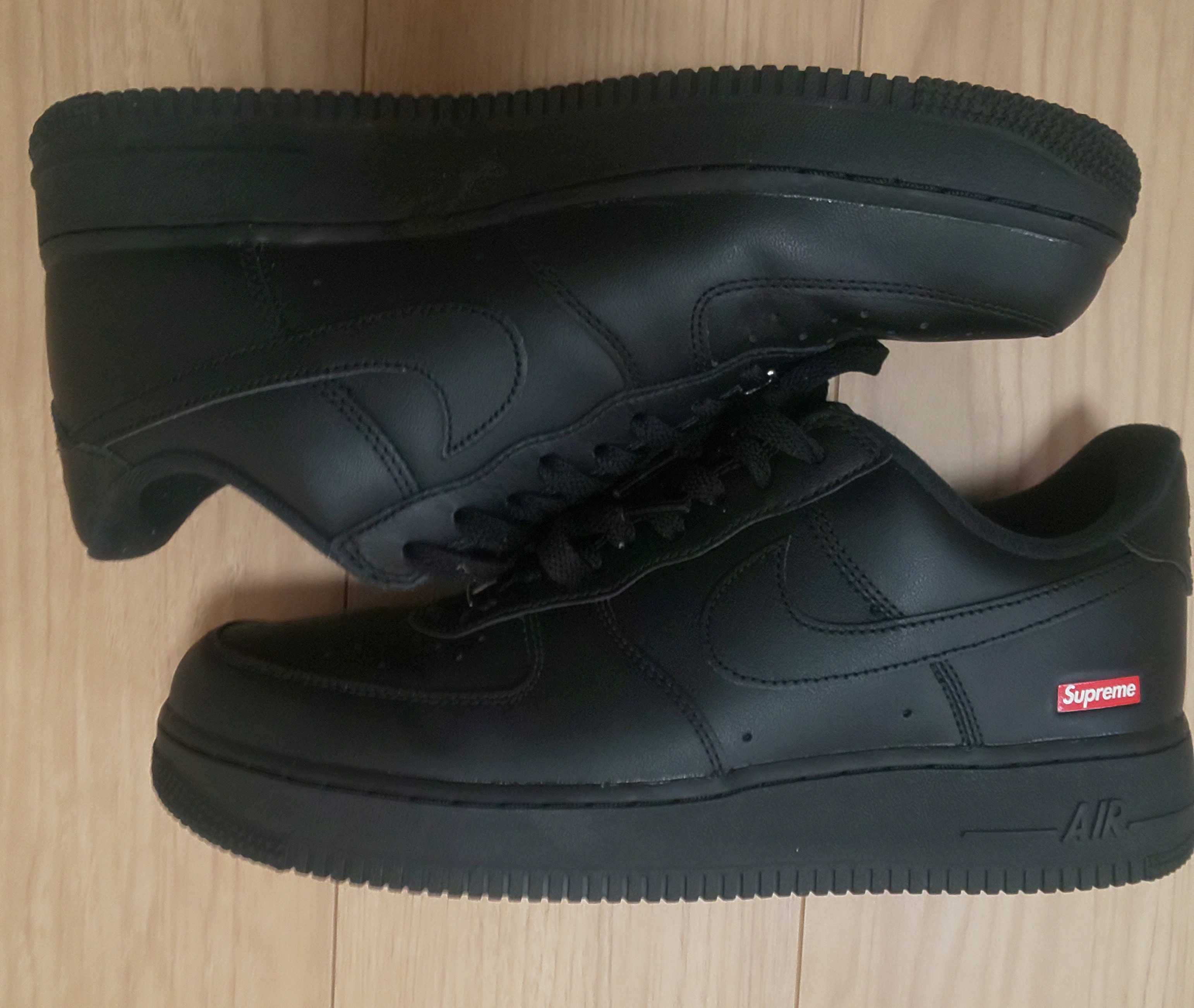 Supreme × Nike Air Force 1 Low "Black"
