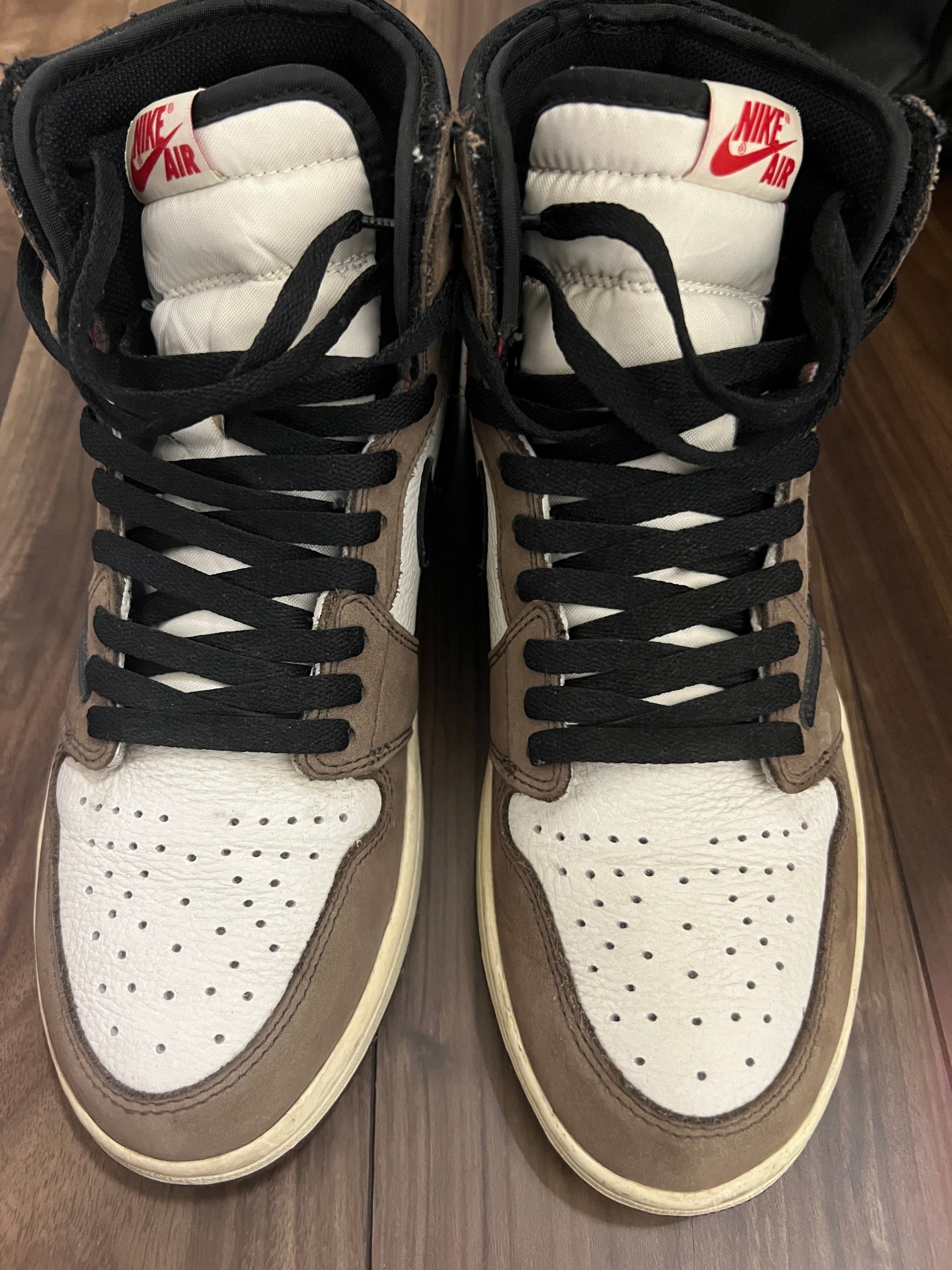 Travis Scott × Nike Air Jordan 1 Retro High OG TS SP "Sail/Dark Mocha"
