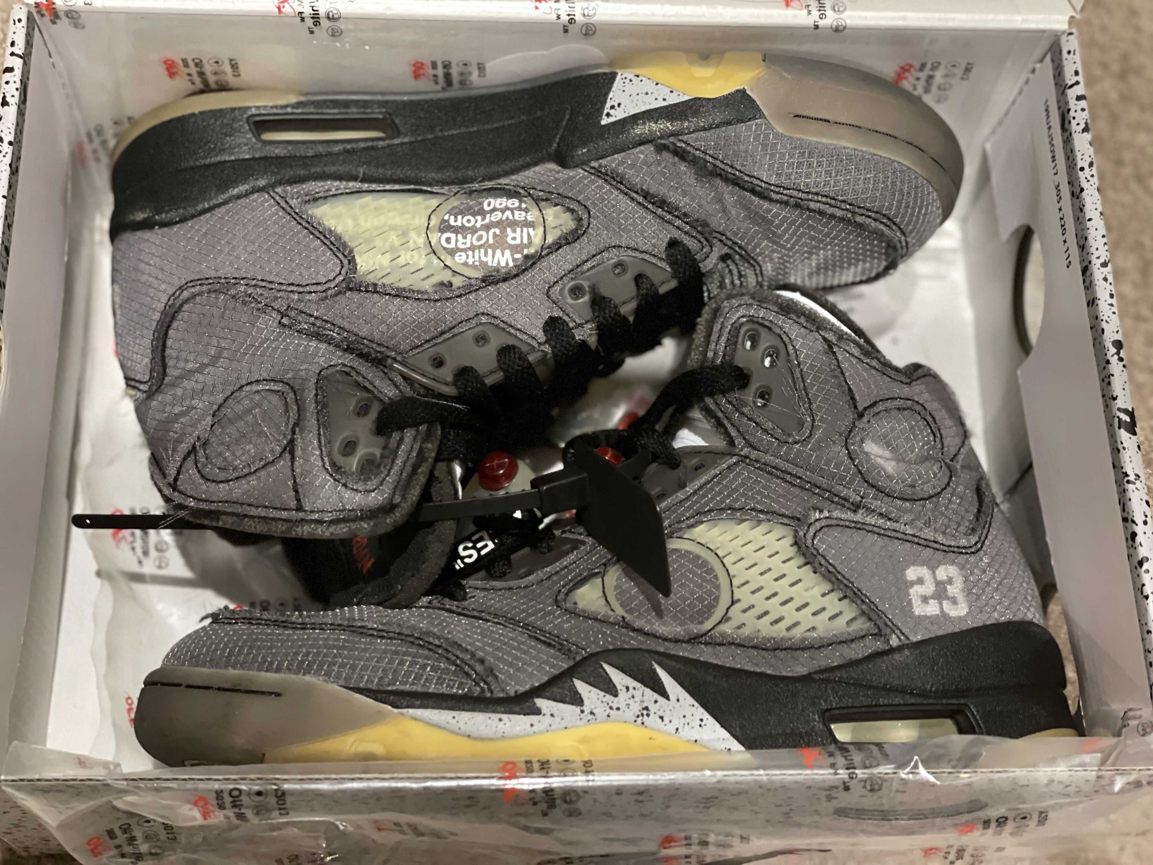 Off-White × Nike Air Jordan 5 "Black/Muslin/Fire Red"