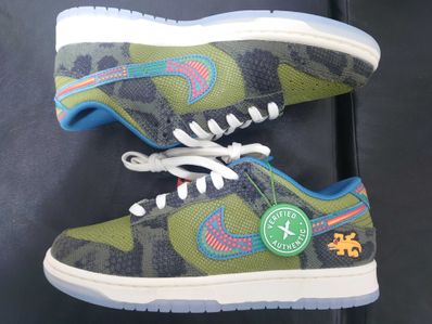 Nike Dunk Low "Siempre Familia"