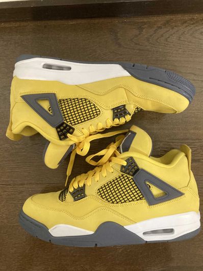 Nike Air Jordan 4 "Tour Yellow"