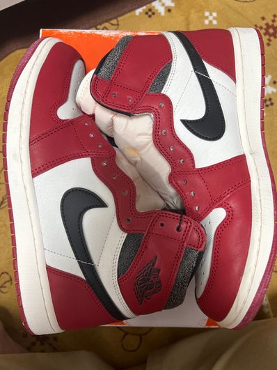 Nike Air Jordan 1 High OG "Lost & Found/Chicago"