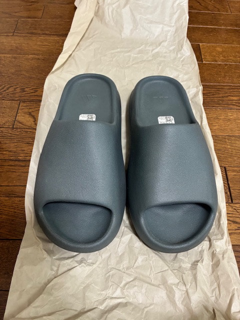 adidas YEEZY Slide 