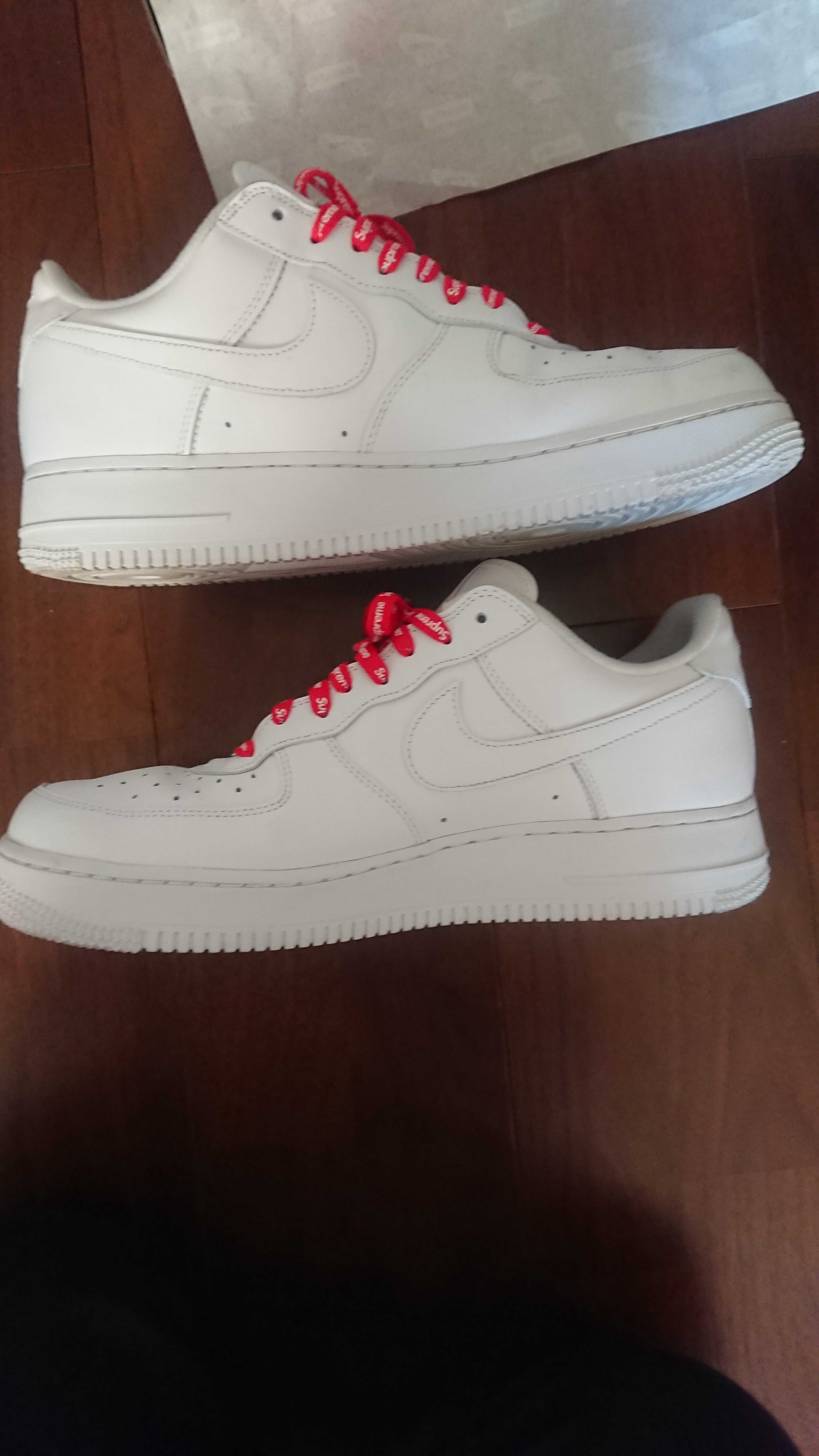 Supreme × Nike Air Force 1 Low "White"