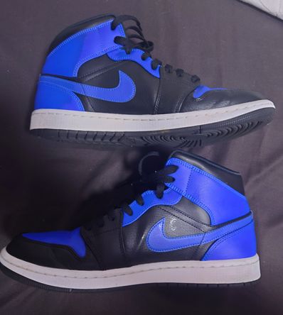 Nike Air Jordan 1 Mid "Hyper Royal"