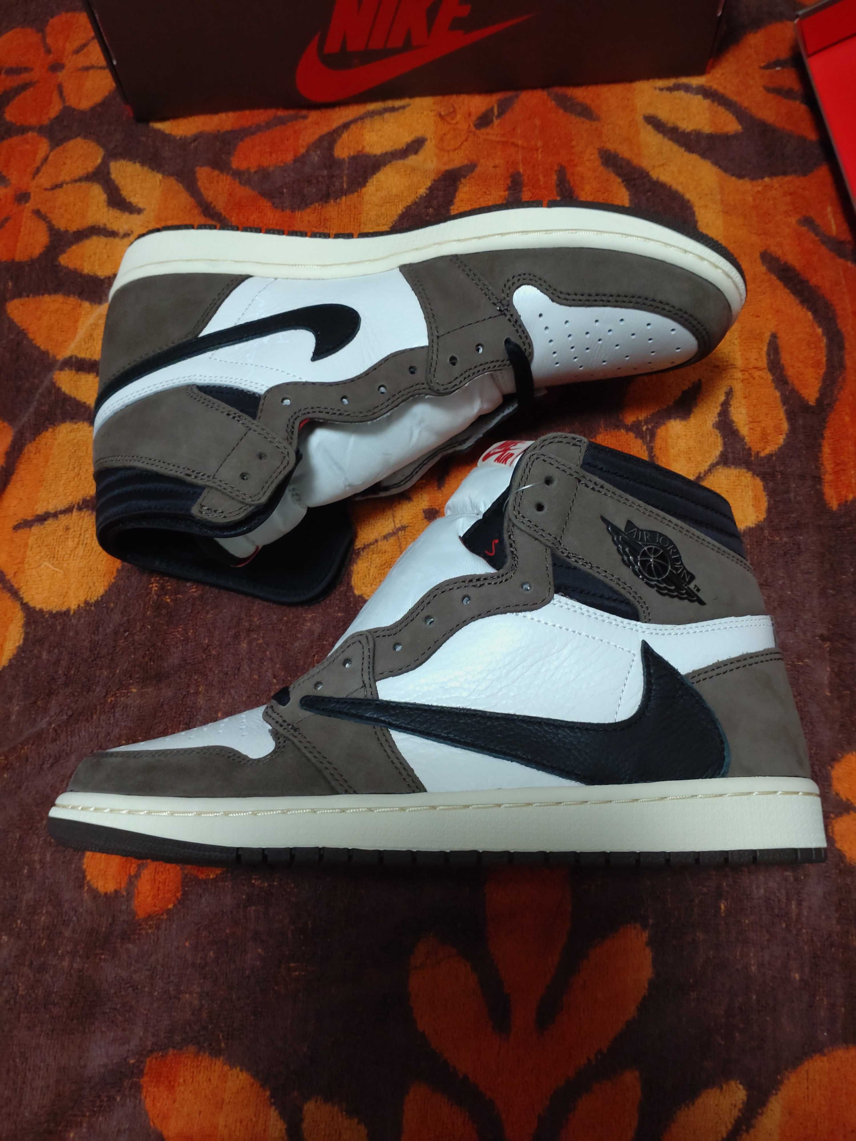 Travis Scott × Nike Air Jordan 1 Retro High OG TS SP "Sail/Dark Mocha"