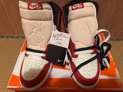Nike Air Jordan 1 High OG "Lost & Found/Chicago"