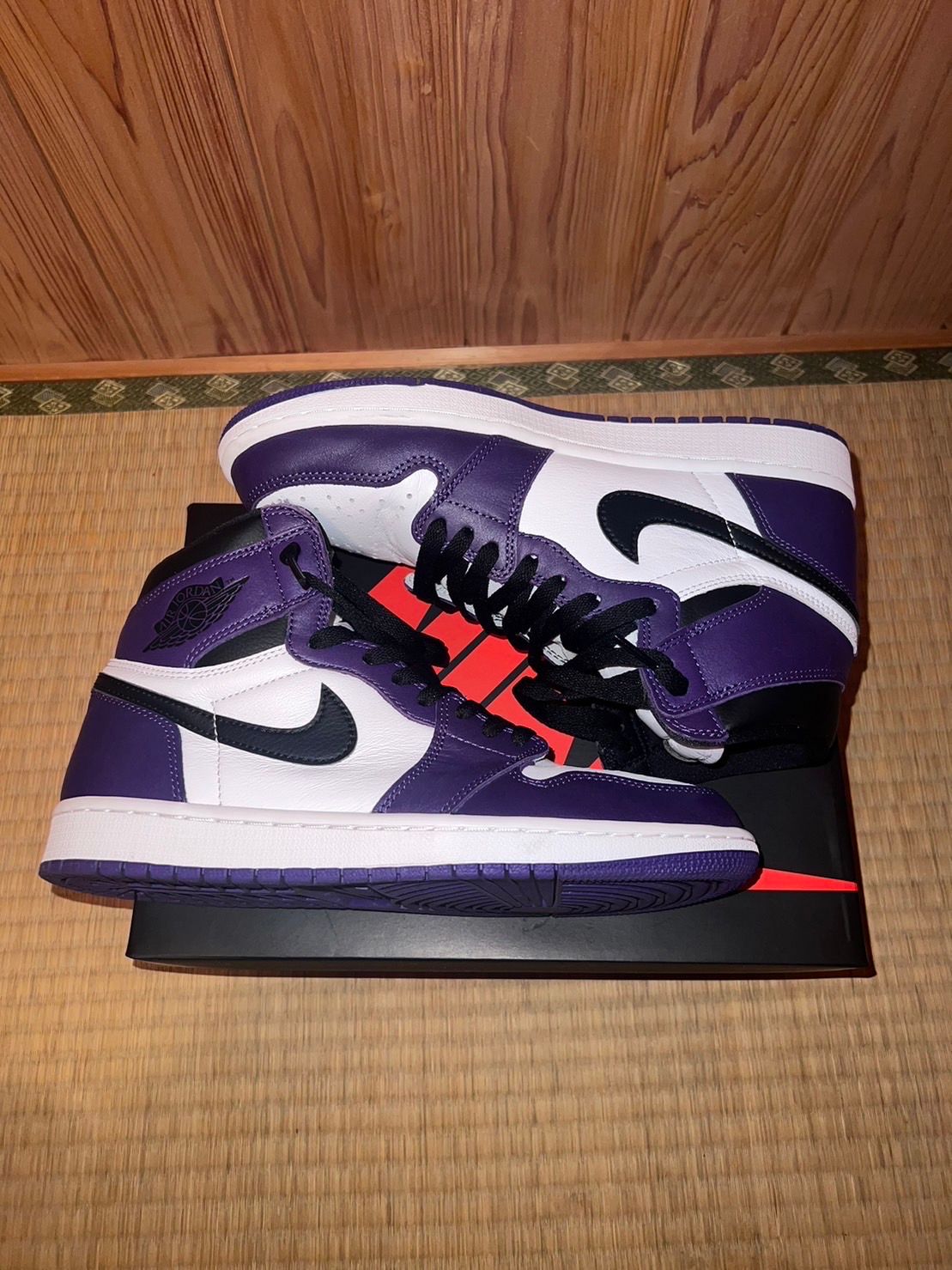 Nike Air Jordan 1 Retro High OG "Court Purple White/Black" (2020)